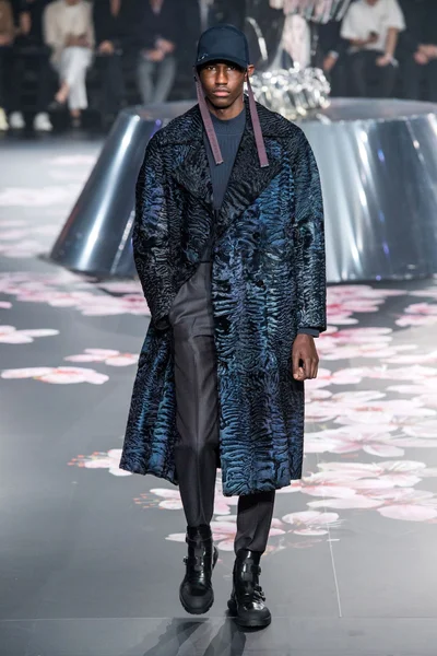 Look 26